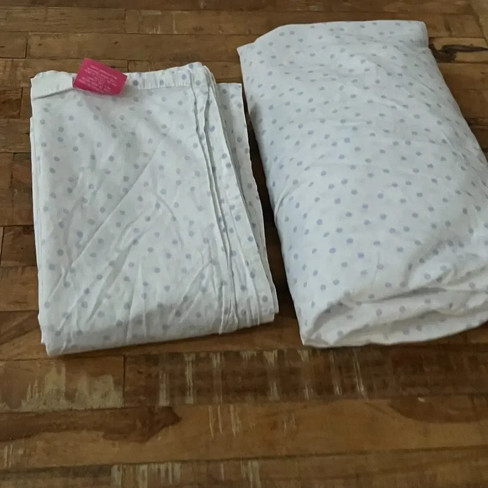 Isaac Mizrahi New York Twin Set Fitted & Flat Sheets White With Blue Polka Dots
